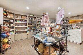 Hilton Vacation Club Riviera Beach & Shores