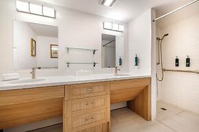 Hilton Vacation Club Riviera Beach & Shores