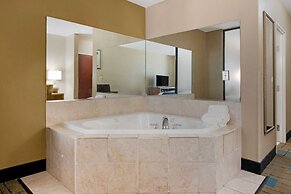 Comfort Suites near MCAS Beaufort