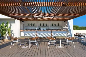 The Ixian Grand & All Suites - Adults Only