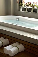 The Ixian Grand & All Suites - Adults Only