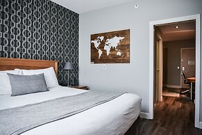 Cambridge Hotel and Conference Centre