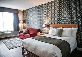 Cambridge Hotel and Conference Centre