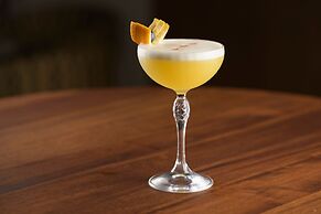 AC Hotel Recoletos by Marriott