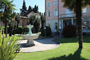 Villa Leon D'Oro