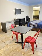Texas Inn and Suites McAllen at La Plaza Mall and Airport