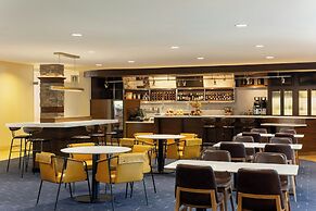 Courtyard by Marriott Madison West Middleton