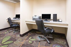 Holiday Inn Express & Suites Minot by IHG