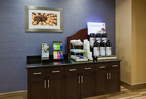 Holiday Inn Express & Suites Minot by IHG