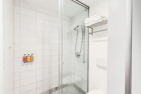 The O Hotel, Trademark Collection by Wyndham