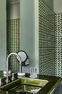 Cowley Manor Experimental