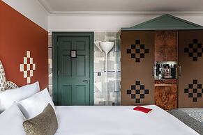 Cowley Manor Experimental