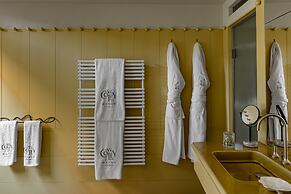 Cowley Manor Experimental