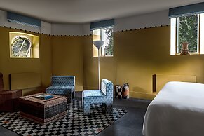 Cowley Manor Experimental