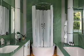 Cowley Manor Experimental