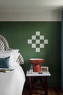 Cowley Manor Experimental