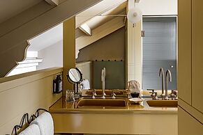 Cowley Manor Experimental