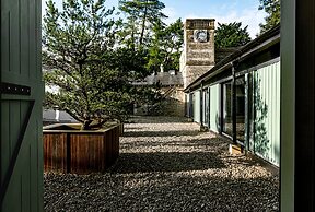 Cowley Manor Experimental