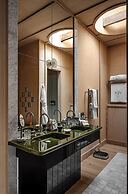 Cowley Manor Experimental