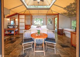 Rockwater Secret Cove Resort
