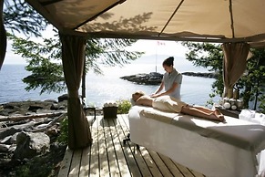 Rockwater Secret Cove Resort