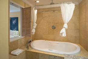 Rockwater Secret Cove Resort