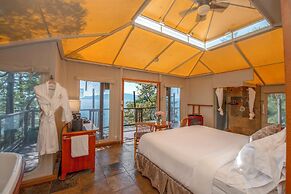 Rockwater Secret Cove Resort