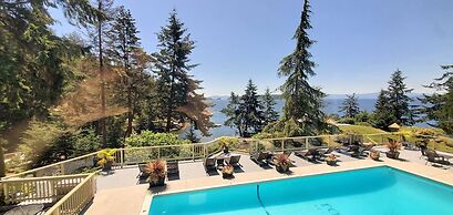 Rockwater Secret Cove Resort