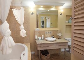Rockwater Secret Cove Resort