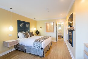 Rockwater Secret Cove Resort