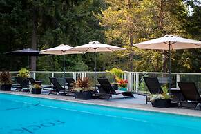 Rockwater Secret Cove Resort