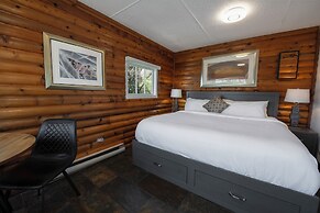 Rockwater Secret Cove Resort