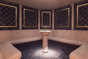 Alpenpalace Luxury Hideaway & Spa Retreat