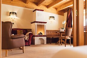 Alpenpalace Luxury Hideaway & Spa Retreat