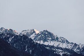 Alpenpalace Luxury Hideaway & Spa Retreat