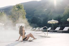 Alpenpalace Luxury Hideaway & Spa Retreat