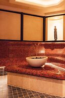 Alpenpalace Luxury Hideaway & Spa Retreat