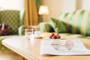 Alpenpalace Luxury Hideaway & Spa Retreat