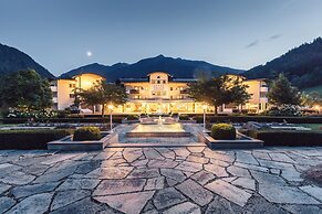 Alpenpalace Luxury Hideaway & Spa Retreat