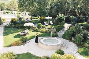 Alpenpalace Luxury Hideaway & Spa Retreat