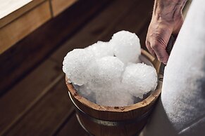 Alpenpalace Luxury Hideaway & Spa Retreat