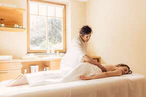 Alpenpalace Luxury Hideaway & Spa Retreat