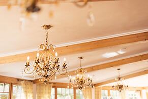 Alpenpalace Luxury Hideaway & Spa Retreat