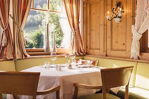 Alpenpalace Luxury Hideaway & Spa Retreat