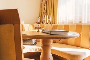 Alpenpalace Luxury Hideaway & Spa Retreat