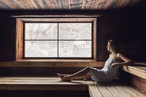 Alpenpalace Luxury Hideaway & Spa Retreat