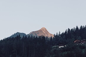 Alpenpalace Luxury Hideaway & Spa Retreat