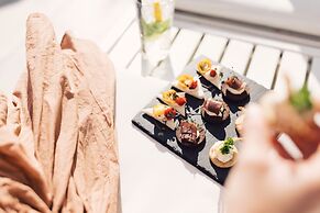 Alpenpalace Luxury Hideaway & Spa Retreat