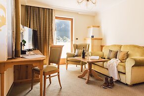 Alpenpalace Luxury Hideaway & Spa Retreat