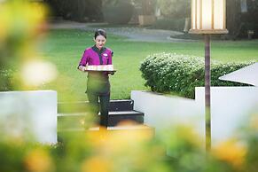 RatiLanna Riverside Spa Resort